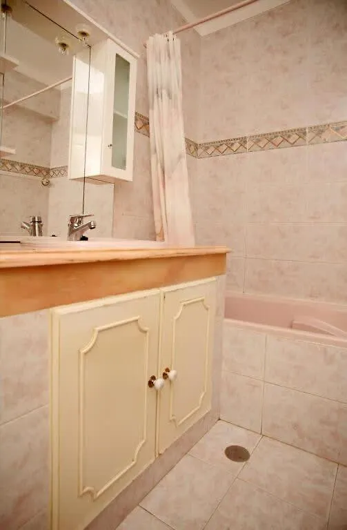 Villa Juniper Fenced Pool Spacious House Albufeira Vakantiehuis