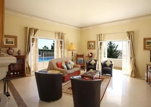 Villa Juniper Fenced Pool Spacious House Albufeira Holiday home
