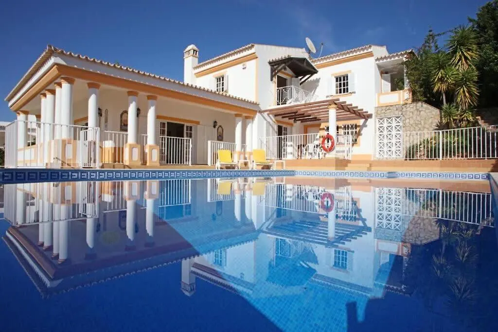 Villa Juniper Fenced Pool Spacious House Albufeira Ferienhaus